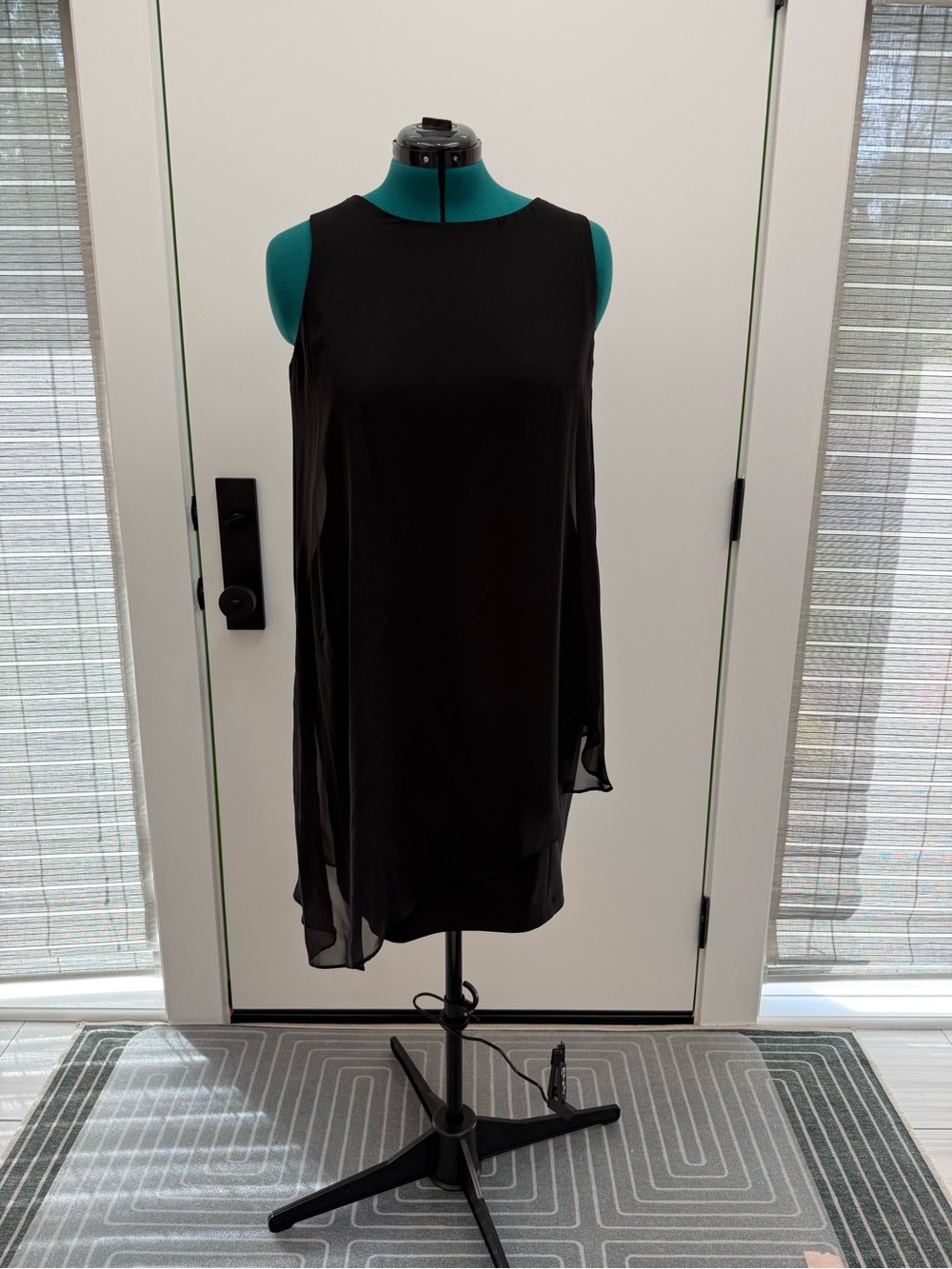 VINCE CAMUTO Black Sleeveless Asymmetrical Layered Dress